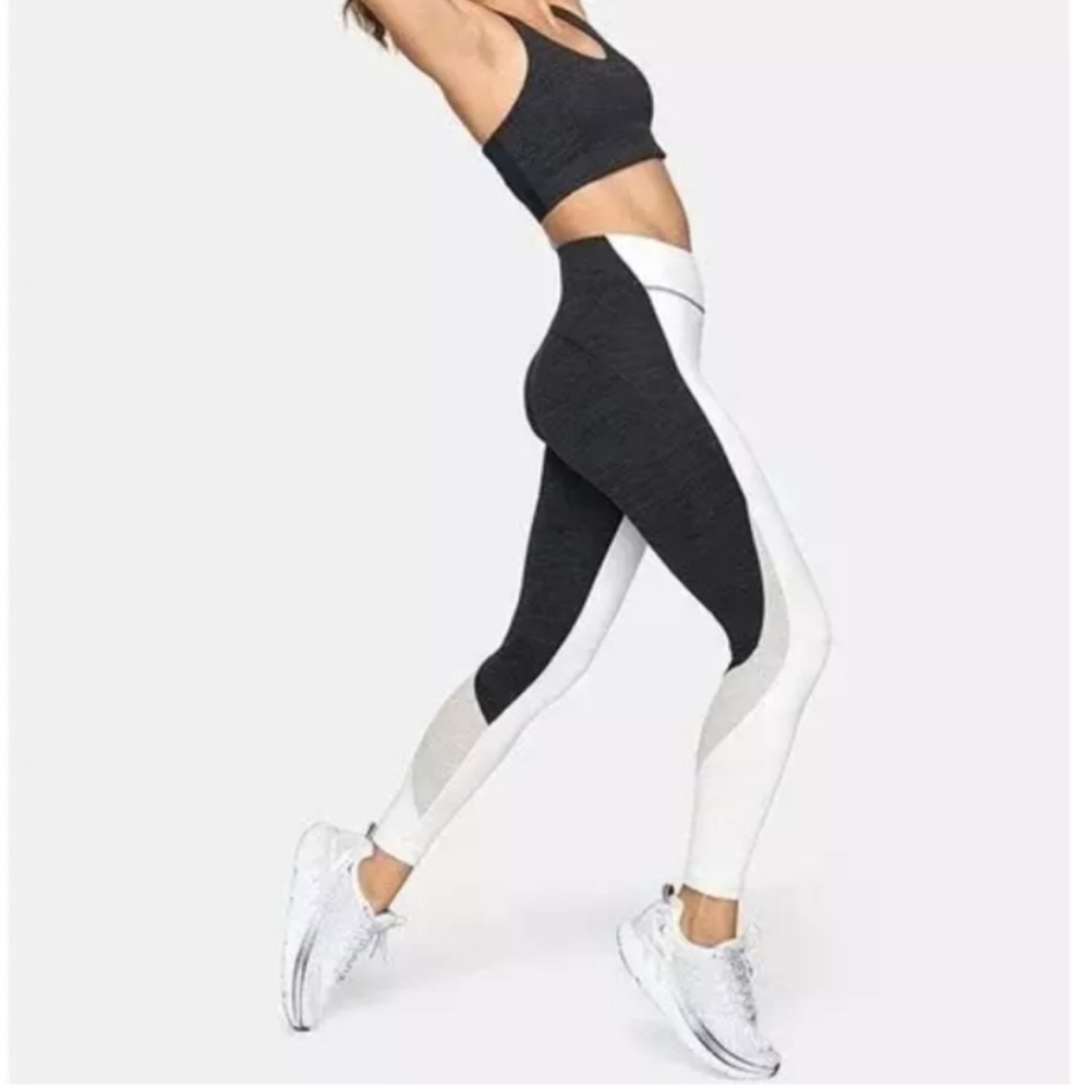 Outdoor Voices TechSweat 7/8 Zoom Leggings in Cloud / Night / Coyote Sz M